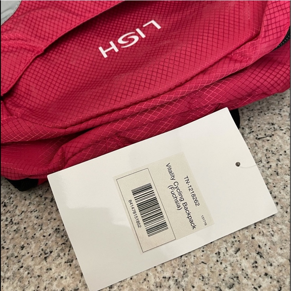 Pink cycling backpack. - Picture 2 of 7